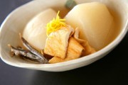 聖護院大根とお揚げの炊いたん
