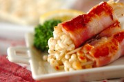 お弁当のおかずに!エノキのベーコン巻き