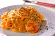 パプリカのエビチーズパスタ