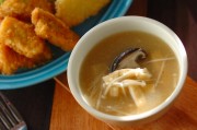 キノコとお揚げのみそ汁