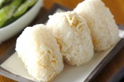 新ショウガご飯のおにぎり