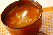 ジャガイモとキムチのみそ汁