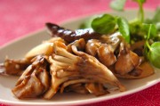 キノコのガーリックバターソテー