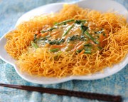 具材たっぷり皿うどん 自宅で簡単！タイカレー風味に by増田 知子さん