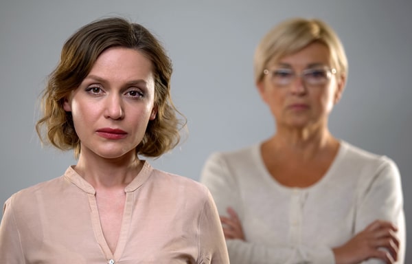 過保護・過干渉の親との関わり方を考えるためのカウンセリング