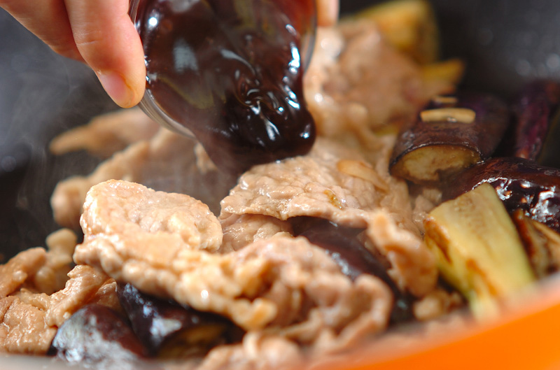 定番！なすと豚肉の甘辛オイスター炒め 15分で完成の作り方3