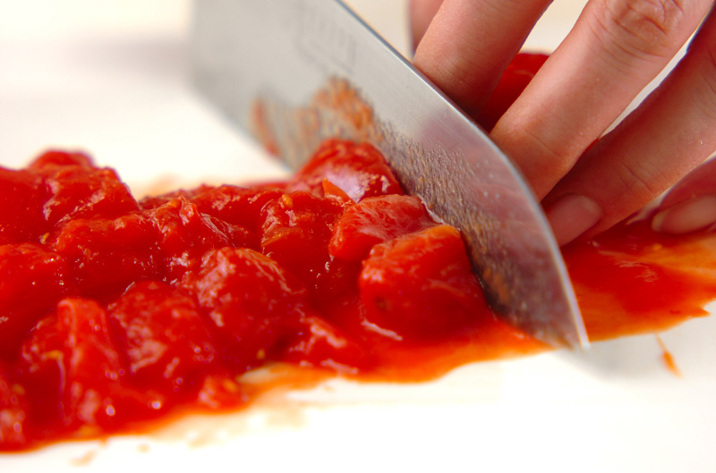 たっぷり野菜のイタリアントマト鍋の下準備1