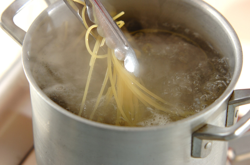 調味料2つ!大葉のバターしょうゆパスタの作り方の手順5