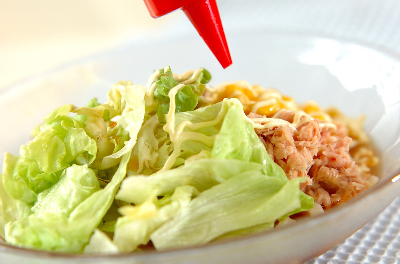 時短で簡単！サラダうどん 冷凍うどんと麺つゆを使った人気レシピの作り方2