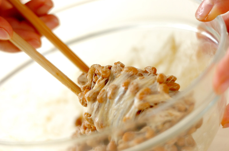納豆そばサラダの作り方の手順1