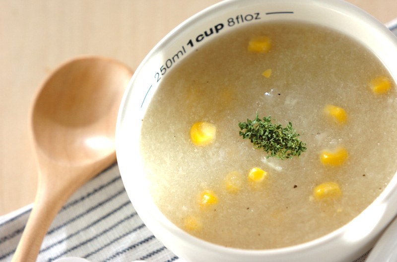 すりおろしジャガイモのスープ
