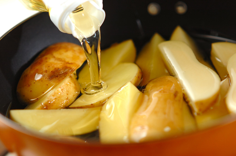 絶品フライドポテト ホクホクに揚げる by中島 和代さんの作り方2