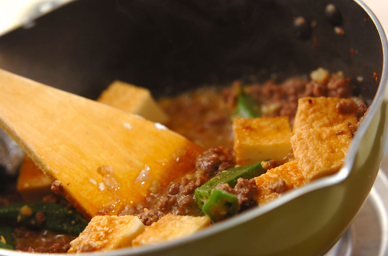 ご飯がすすむ!厚揚げとひき肉の炒め物の作り方3