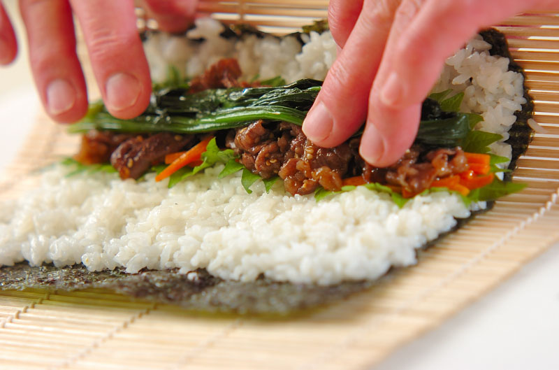 ゴマ油たっぷり韓国風のり巻き（キンパ）の作り方5