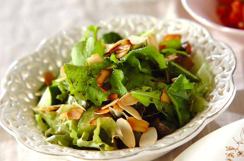バルサミコドレッシングがけグリーンサラダ 副菜 レシピ 作り方 E レシピ 料理のプロが作る簡単レシピ