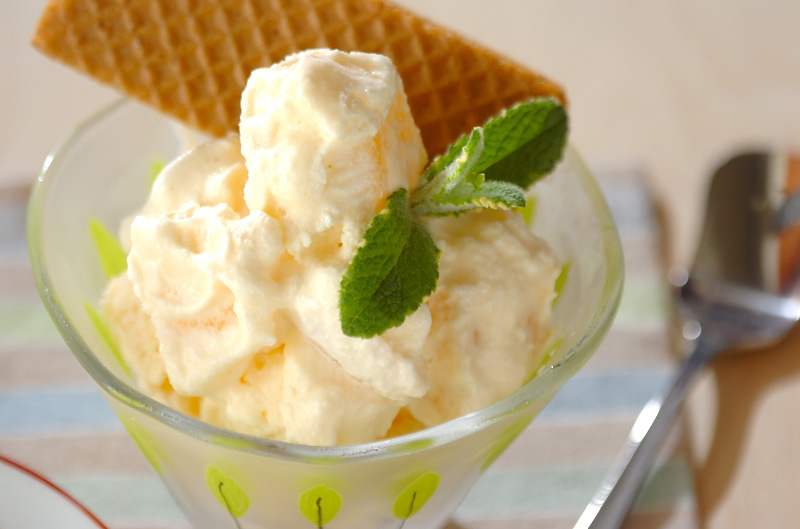 バニラ 作り方 簡単 アイス の ハーゲンダッツのような濃厚バニラアイスクリーム レシピ・作り方