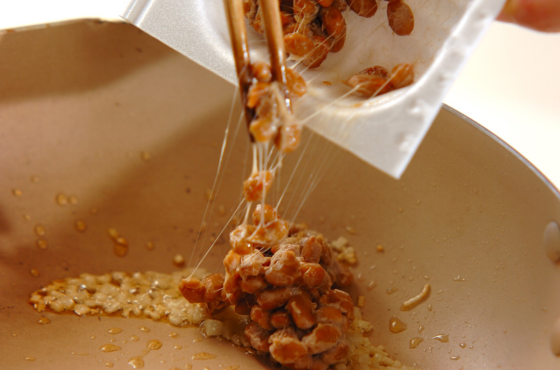 ナスと納豆のオイスターソース炒めの作り方の手順3
