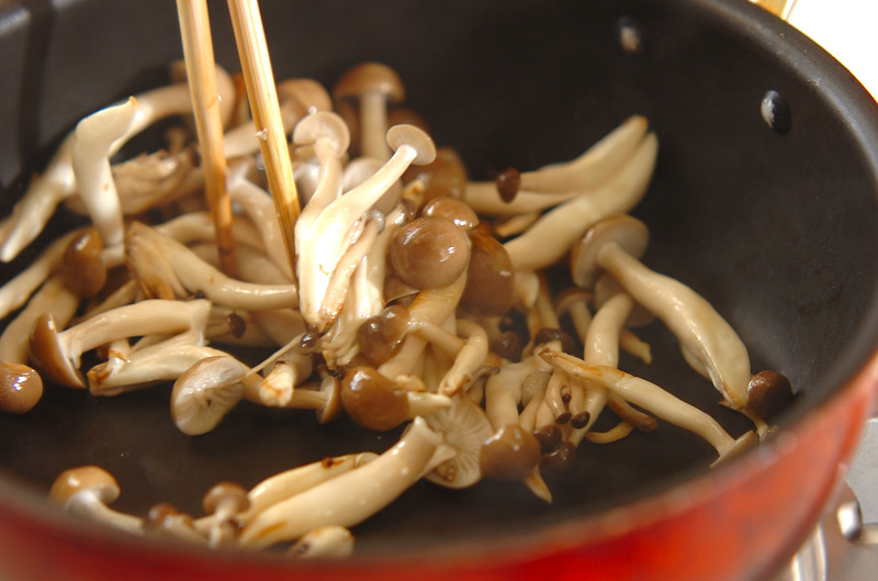 香味だれがやみつきに！ブリの油淋鶏の作り方2