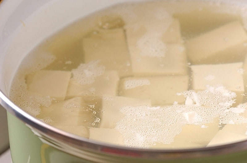 コク旨!基本の麻婆豆腐の下準備1