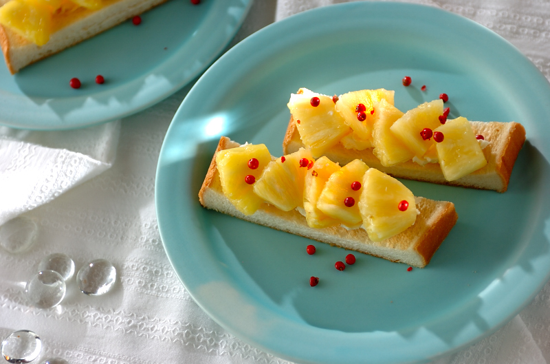 パイナップルとクリームチーズのスティックオープンサンド レシピ 作り方 E レシピ 料理のプロが作る簡単レシピ