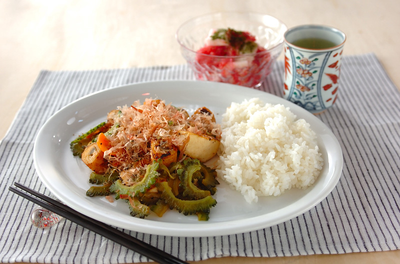 野菜と豆腐の炒め物夕食