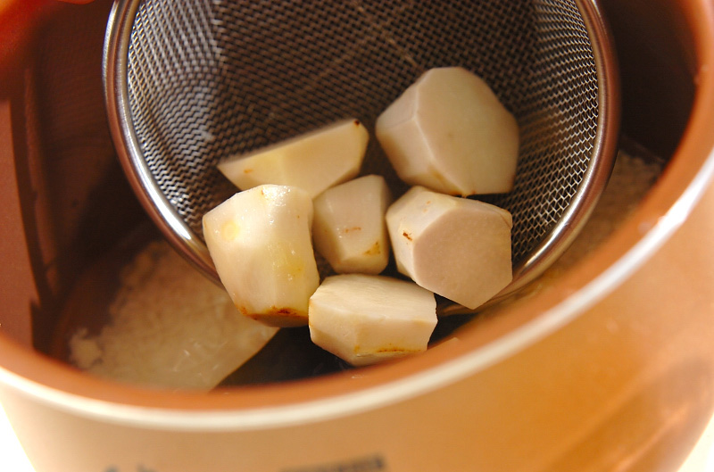 里芋とホタテの炊き込みご飯の作り方の手順4