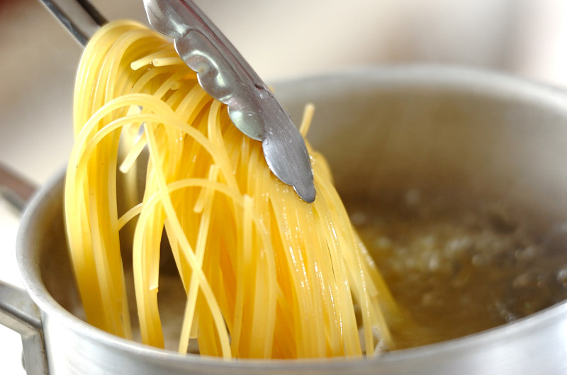 ウニの根菜クリームパスタの作り方の手順3