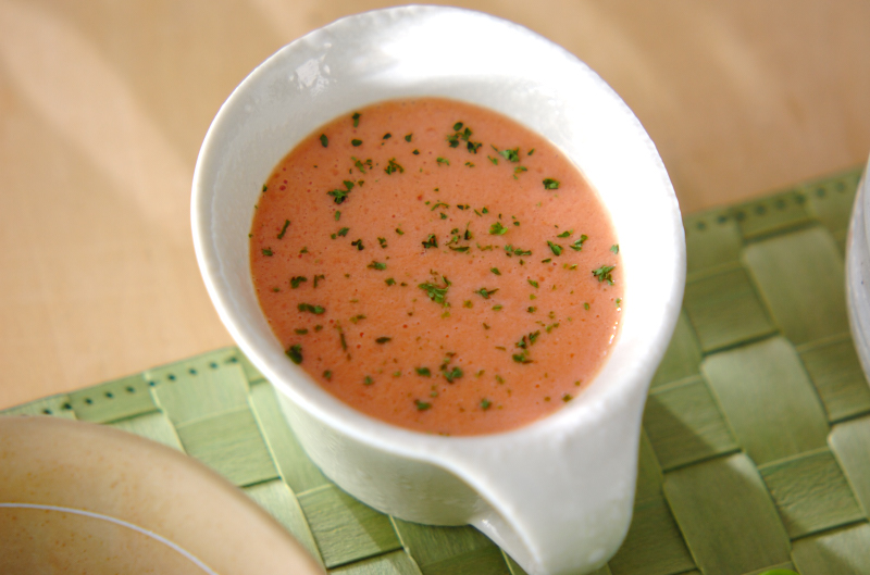トマトの冷スープ