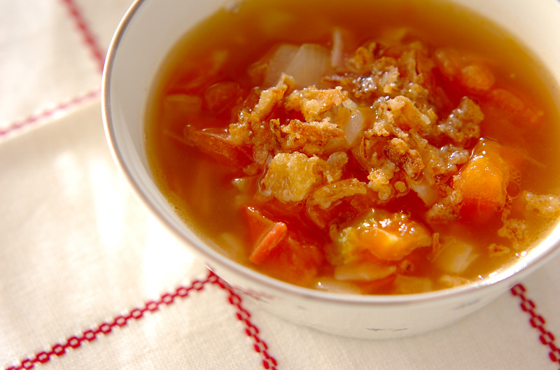 簡単 ベーコンとフレッシュトマトのコンソメスープ レシピ 作り方 E レシピ 料理のプロが作る簡単レシピ