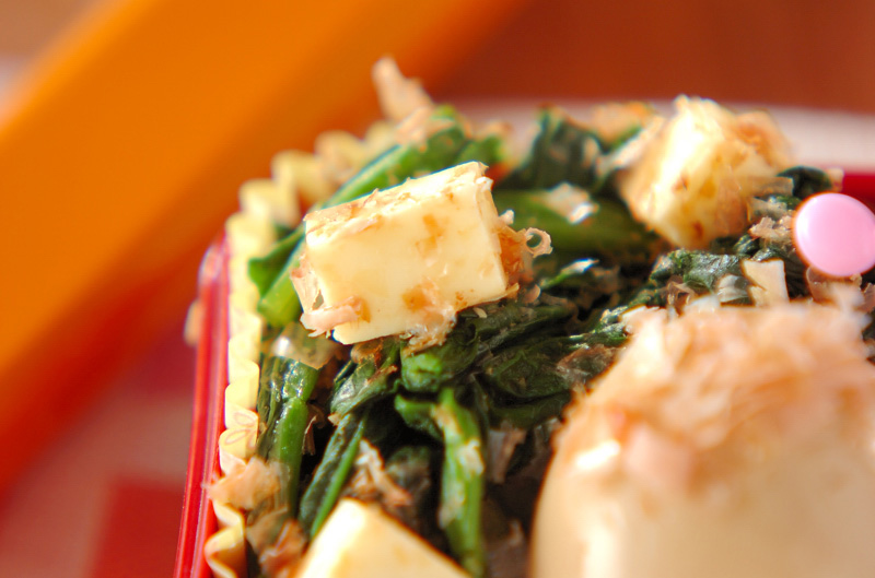 ホウレン草のチーズおかか和え