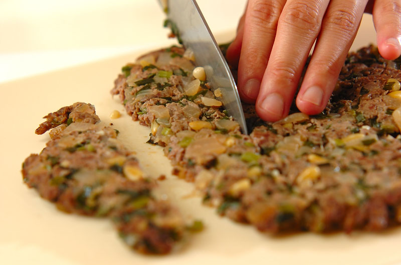 牛ひき肉のフライパン焼きの作り方4