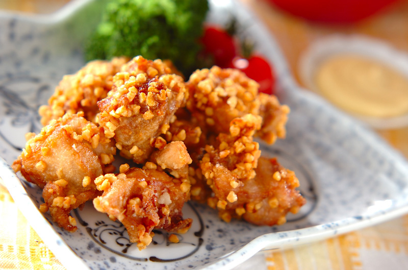 鶏肉のアーモンド揚げ レシピ 作り方 E レシピ 料理のプロが作る簡単レシピ