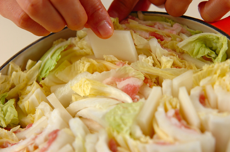 餅の豚肉白菜クリーミー煮の作り方3