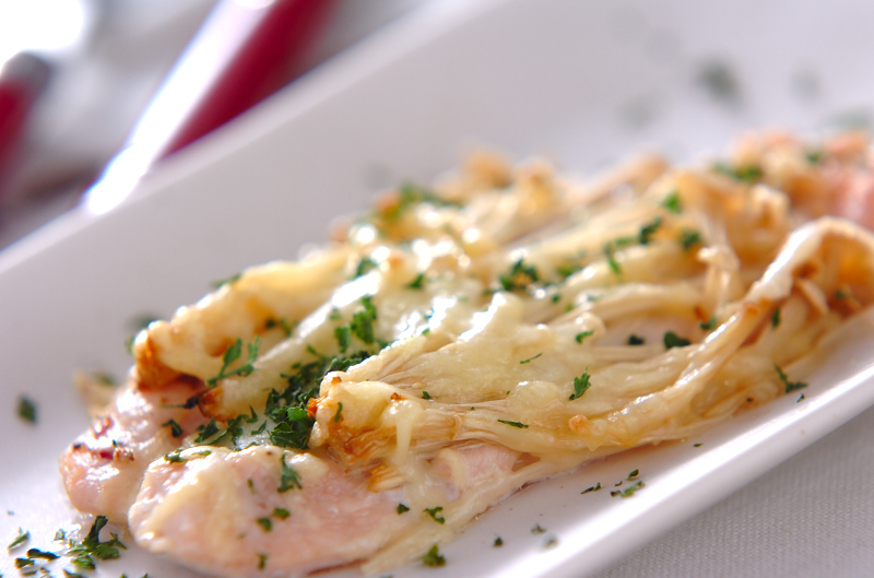 おいしいごちそうに変身 鶏ささみのチーズ焼き 副菜 レシピ 作り方 E レシピ 料理のプロが作る簡単レシピ
