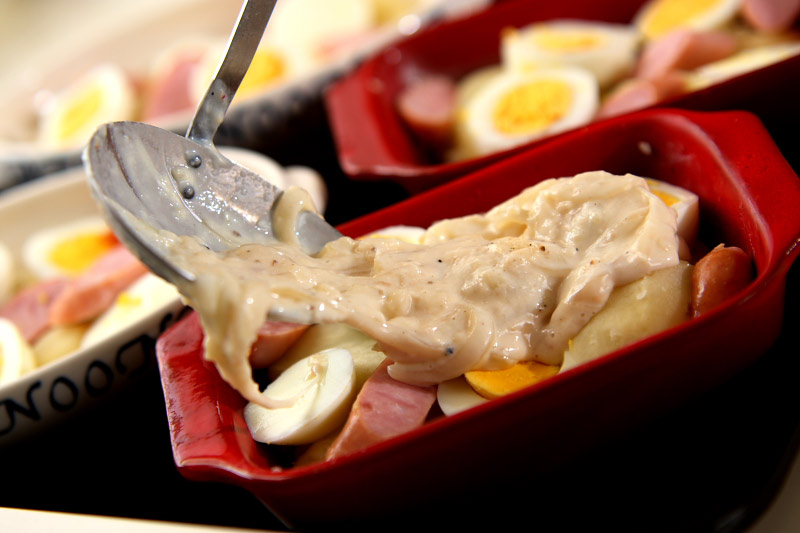 卵とソーセージのとろーりポテトグラタンの作り方2