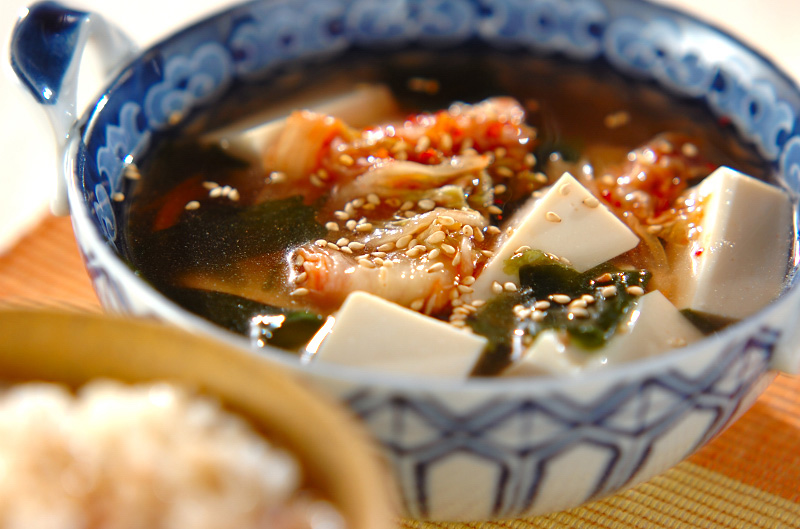 キムチと豆腐の冷スープ