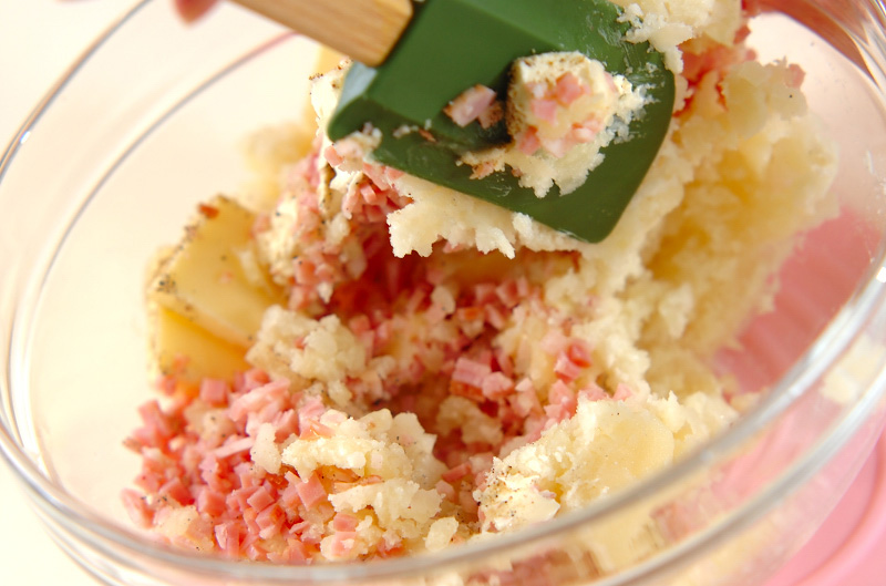 大きなポテトミートパイ風の作り方の手順2