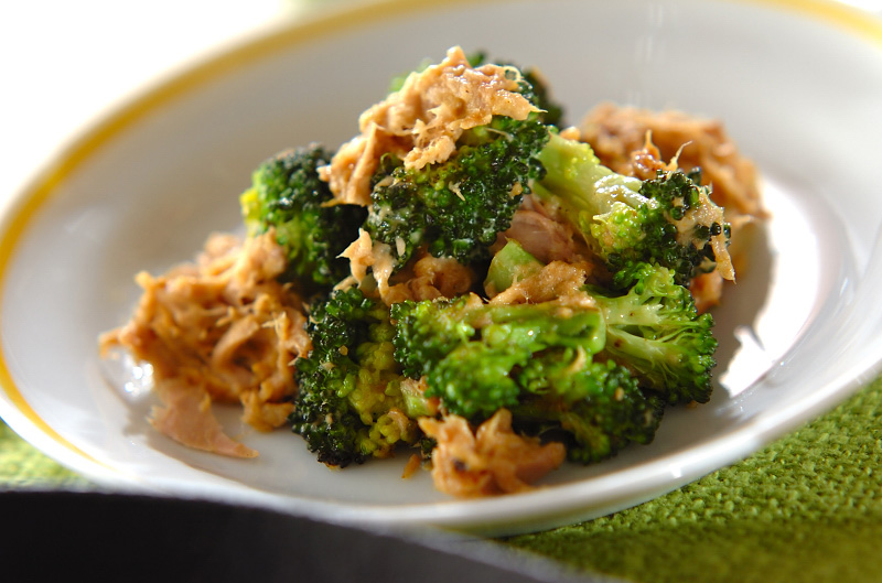 ブロッコリーとツナのカレー炒め 副菜 のレシピ 作り方 E レシピ 料理のプロが作る簡単レシピ