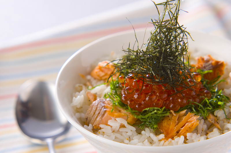 鮭とイクラの洋風親子丼