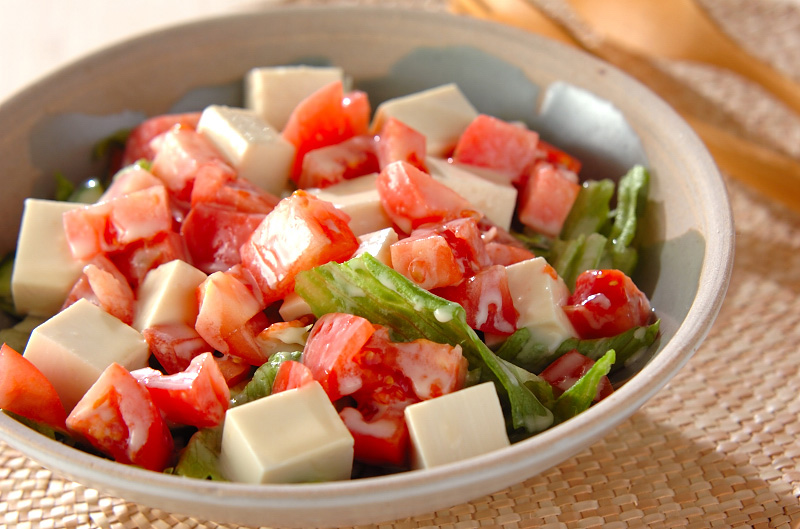 豆腐とトマトの酢みそサラダ 副菜 のレシピ 作り方 E レシピ 料理のプロが作る簡単レシピ