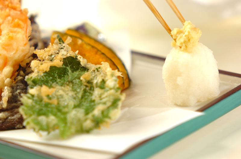 サクサクカラッと揚がる！基本のエビと野菜の天ぷらの作り方4