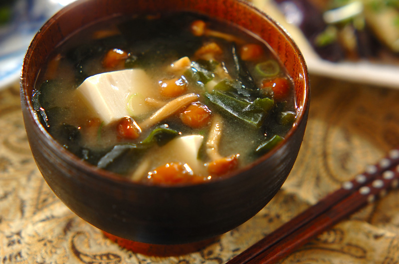 豆腐とナメコのみそ汁のレシピ 作り方 E レシピ 料理のプロが作る簡単レシピ