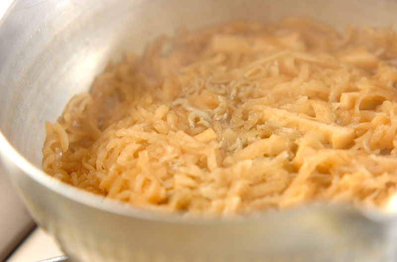 切干し大根と油揚げの煮物の作り方の手順4