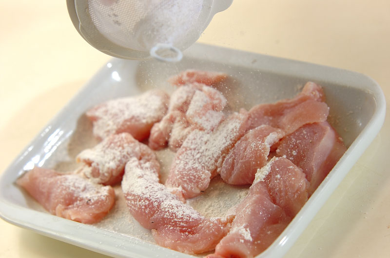 鶏むね肉のふんわりピカタの作り方の手順4