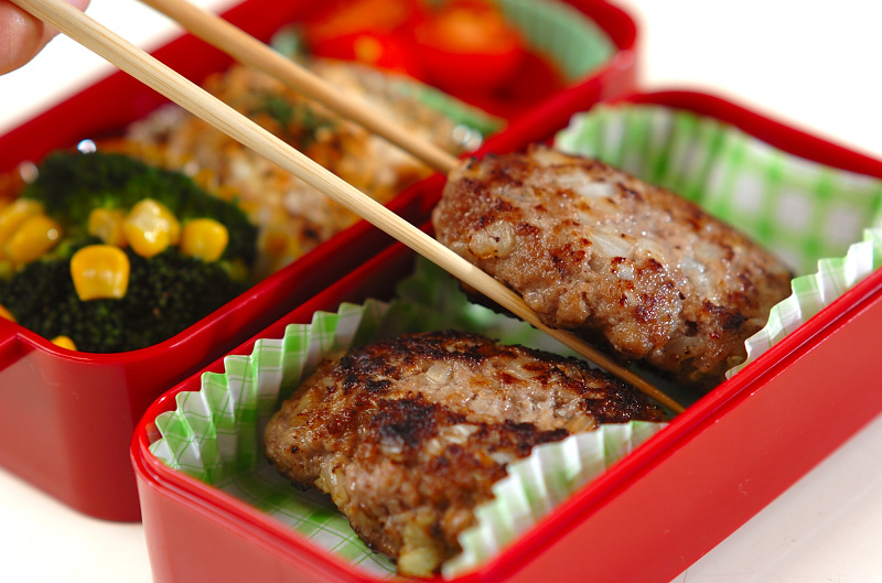 前日準備で朝ラクハンバーグ弁当の作り方5