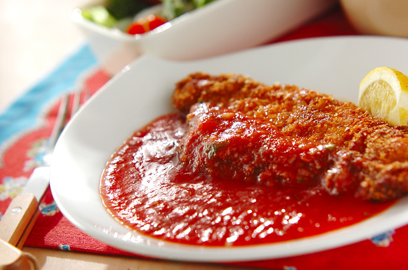 基本のトマトソース 加熱時間がポイント ミラノ風カツレツ レシピ 作り方 E レシピ 料理のプロが作る簡単レシピ