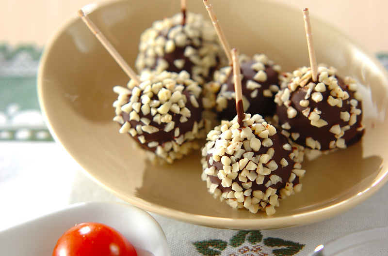 チョコアーモンドボールのレシピ 作り方 E レシピ 料理のプロが作る簡単レシピ