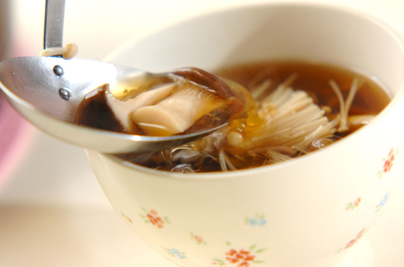 4種のキノコとショウガのトロミスープの作り方3