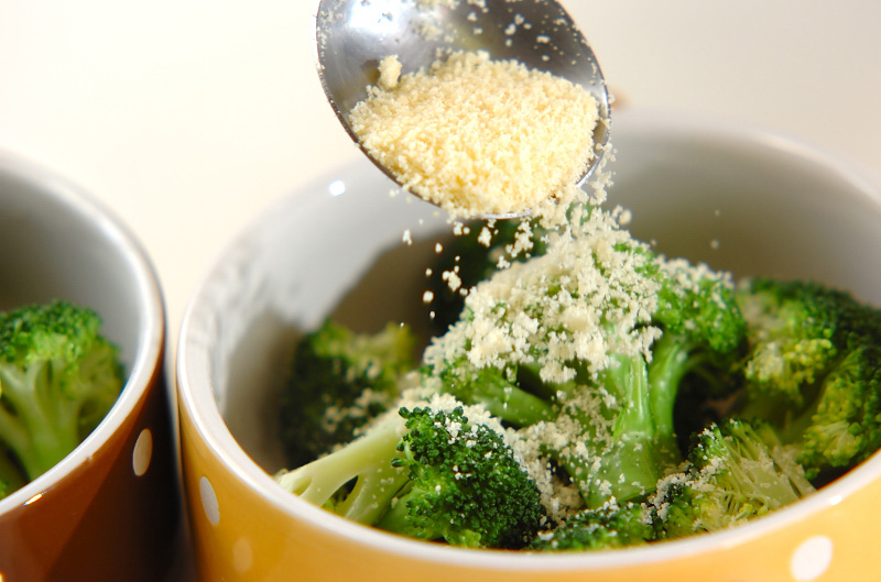 ブロッコリーのチーズ焼きの作り方1