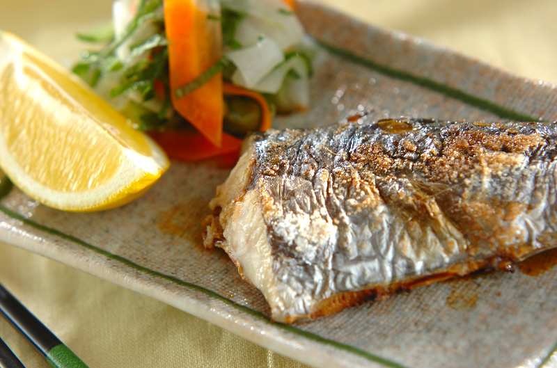 春の魚 サワラのシンプル塩焼き レシピ 作り方 E レシピ 料理のプロが作る簡単レシピ